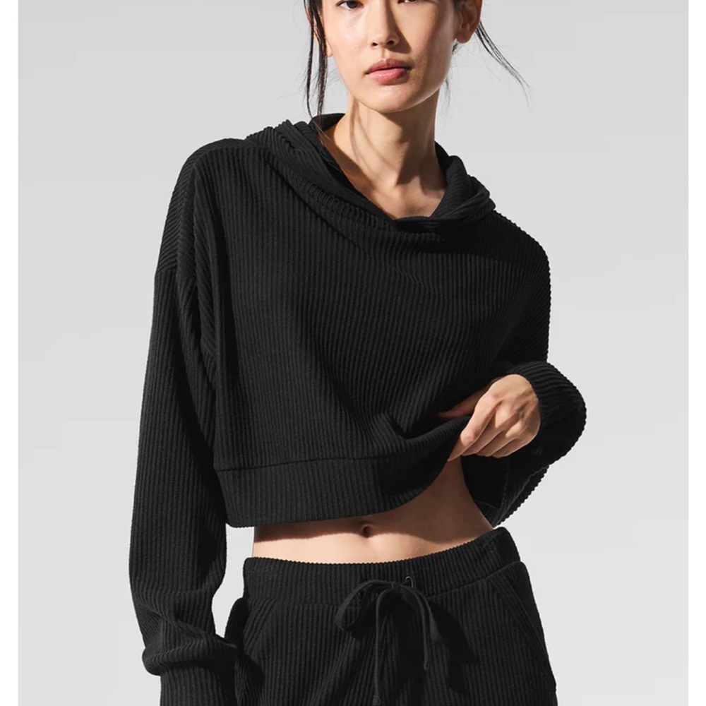 ALO Yoga Black Ribbed Sweater